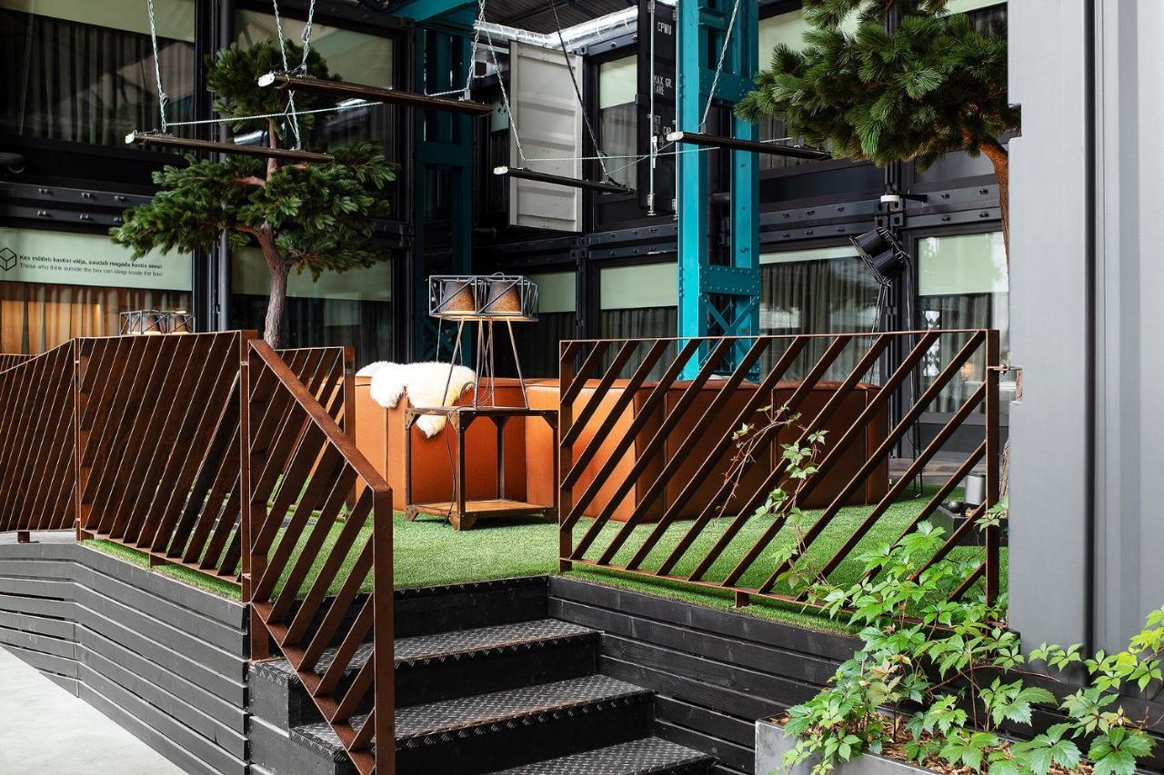 Hektor Container Hotel Tallinn Exterior photo